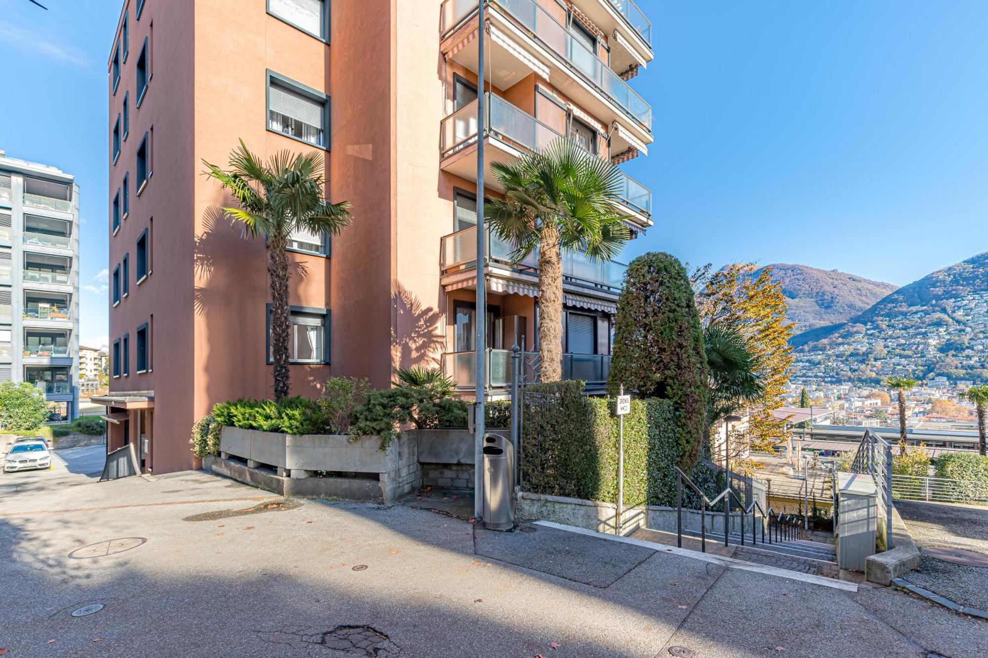 Imperial Of Lugano 4 With A Lake View Behind The Station And 10 Min From The Lake Apartman Kültér fotó